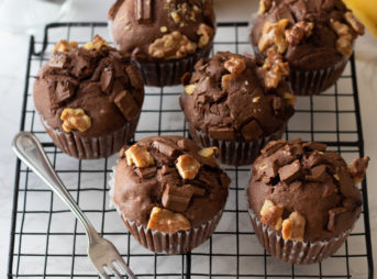 オイルで作るチョコバナナマフィン のレシピと作り方。 料理研究家・フードコーディネーター藤井玲子のレシピと料理写真。れこれしぴ