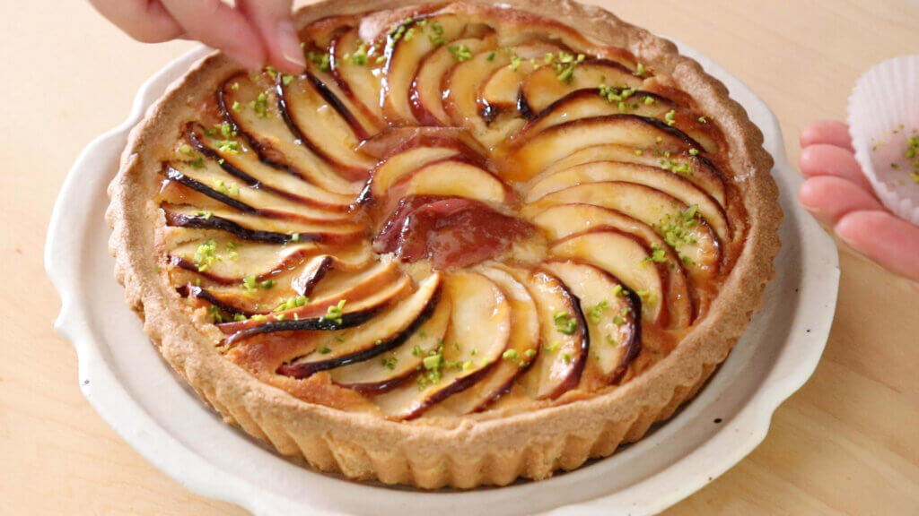 りんごのタルトのレシピと作り方。 料理研究家・フードコーディネーター藤井玲子のレシピと料理写真。れこれしぴ