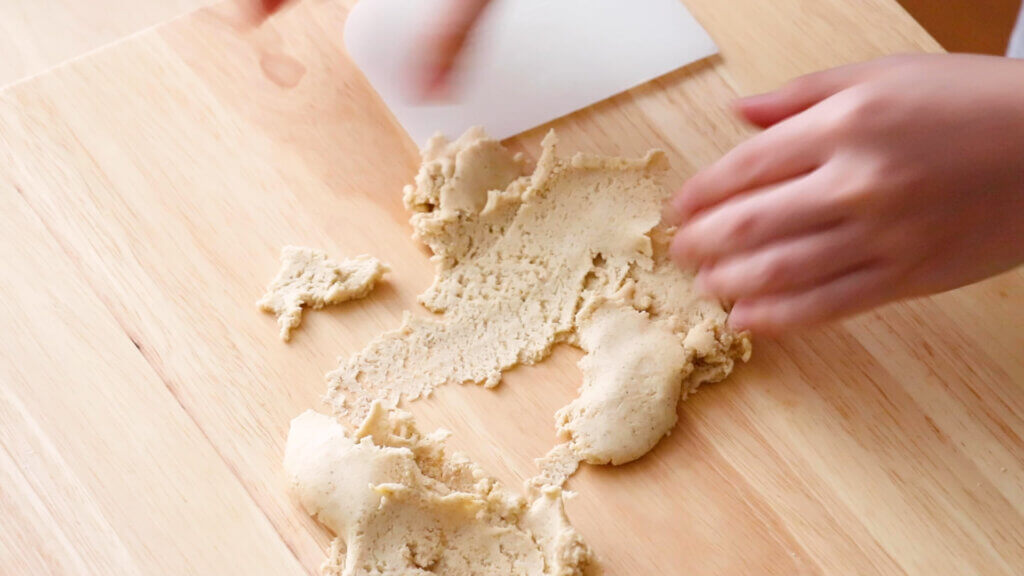 白ごまクッキーレシピと作り方。 料理研究家・フードコーディネーター藤井玲子のレシピと料理写真。れこれしぴ