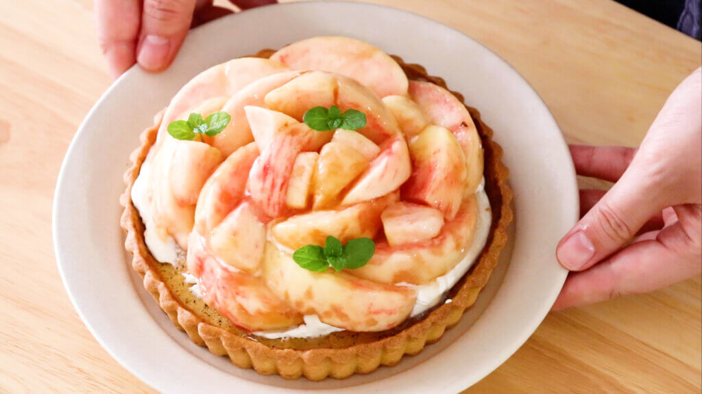 桃とアールグレイのタルトのレシピと作り方。料理研究家・フードコーディネーター藤井玲子のレシピと料理写真。れこれしぴ