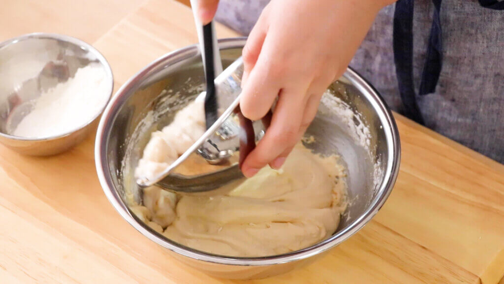 優しい甘さ◎オイルで作るバナナケーキのレシピと作り方。料理研究家・フードコーディネーター藤井玲子のレシピと料理写真。れこれしぴ