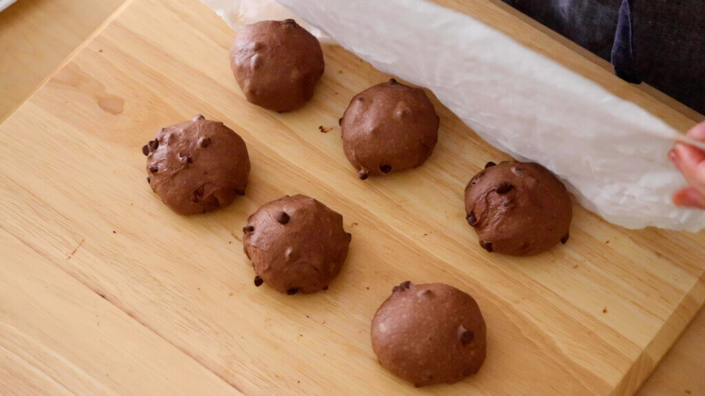 チョコレートのイングリッシュマフィンのレシピと作り方。料理研究家・フードコーディネーター藤井玲子のレシピと料理写真。れこれしぴ