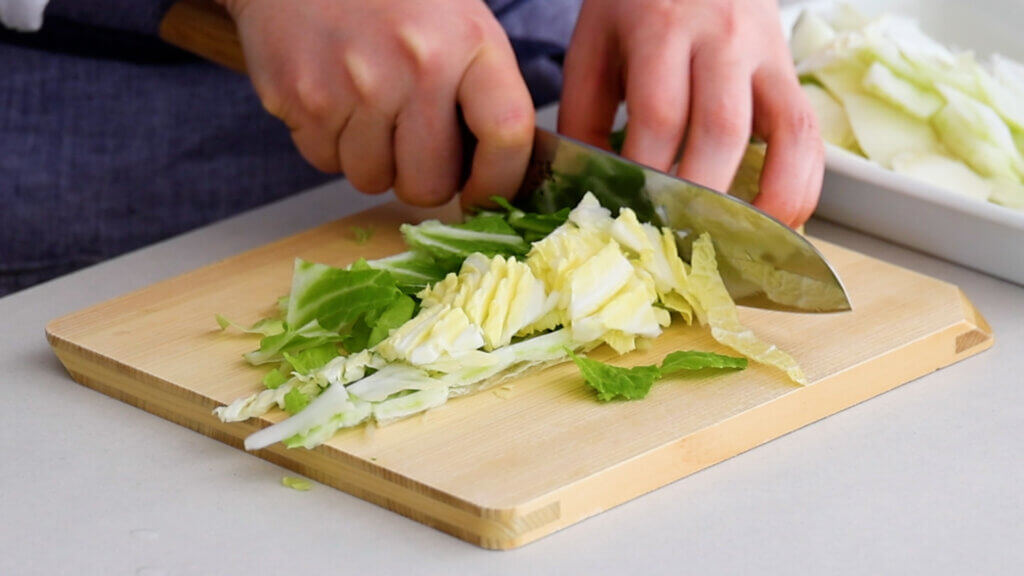 たっぷり生姜で温まる◎白菜とえびのとろみ炒めのレシピと作り方。料理研究家・フードコーディネーター藤井玲子のレシピサイト。れこれしぴ