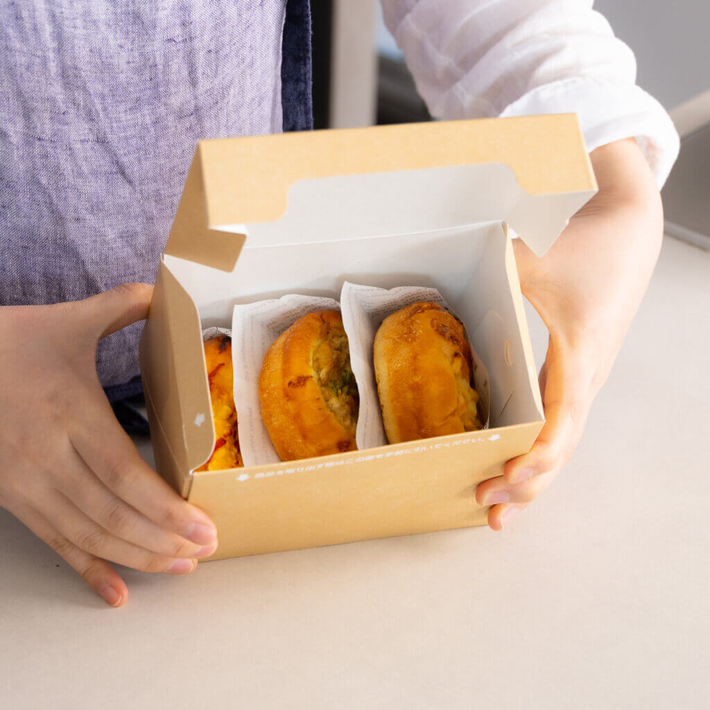 ふんわり生地で大満足◎ひとつの生地から作る3種のお惣菜パンのレシピと作り方。料理研究家・フードコーディネーター藤井玲子のレシピサイト。れこれしぴ