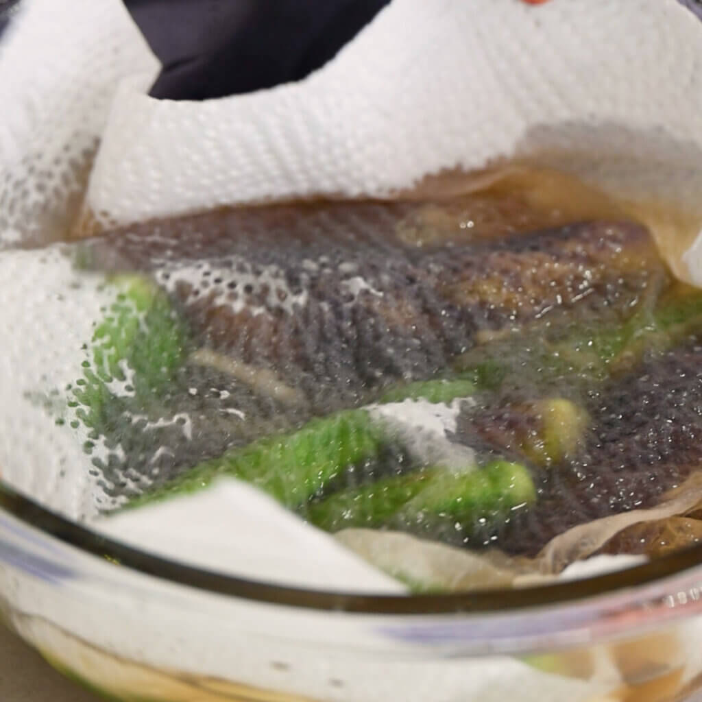 白だしとお酢でさっぱり◎なすとオクラの揚げ浸しのレシピと作り方。料理研究家・フードコーディネーター藤井玲子のレシピサイト。れこれしぴ
