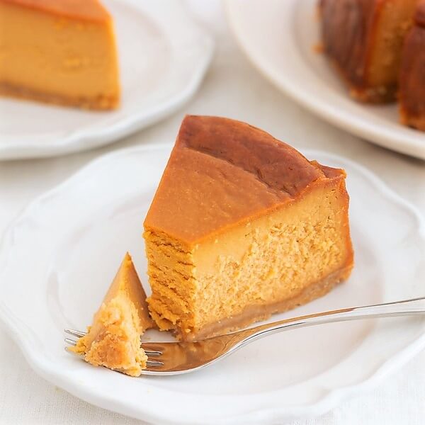 濃厚な味わい♩キャラメルチーズケーキの完成写真